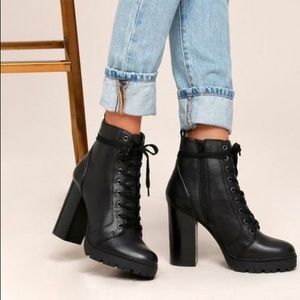 New Steve Madden Laurie Boot